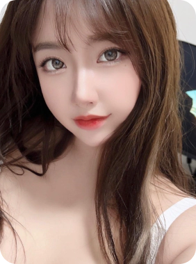 Woman with a slimmer jawline after double chin surgery.
