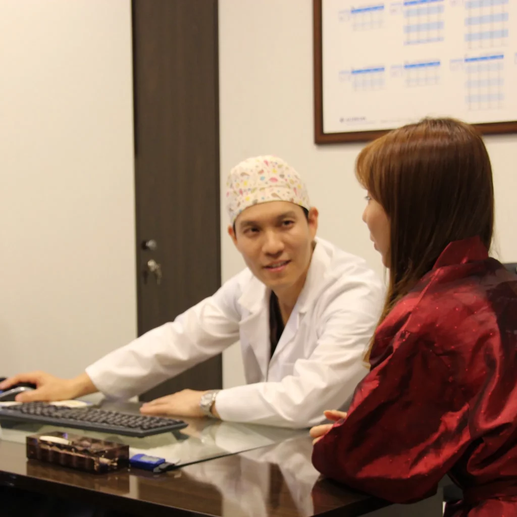 Neck wrinkle treatment consultation at a Korean plastic surgery clinic